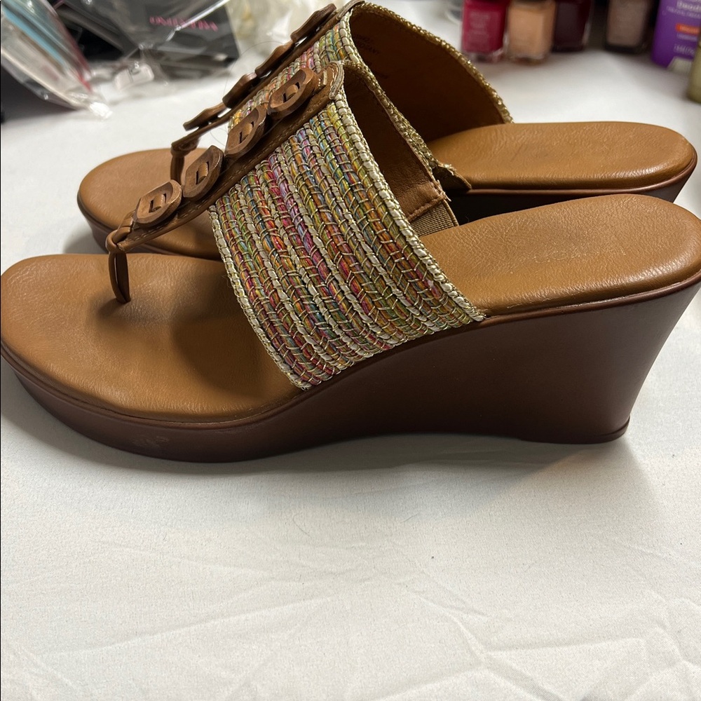 Chic Tan and Multicolor Woven Sandals - Picture 4 of 7
